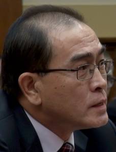 Thae Yong-ho, tidligere assisterende ambassadør ved den nordkoreanske ambassaden i London, den høyest plasserte nordkoreanske diplomaten som noen gang har hoppet av. Foto: Zhang Wei, Voice of America / Wikimedia Commons